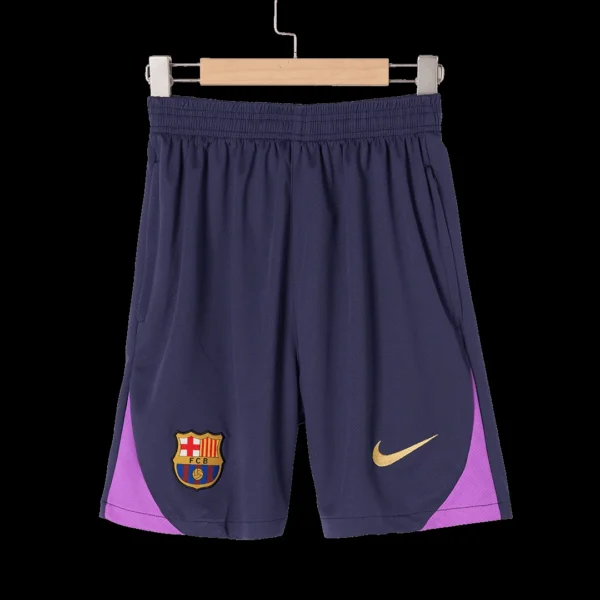 barcelona-pre-match-soccer-shorts-2025-26-fan-version-04 Barcelona Pre-Match Soccer Shorts 2025/26 β Fan Version β badge and fabric details