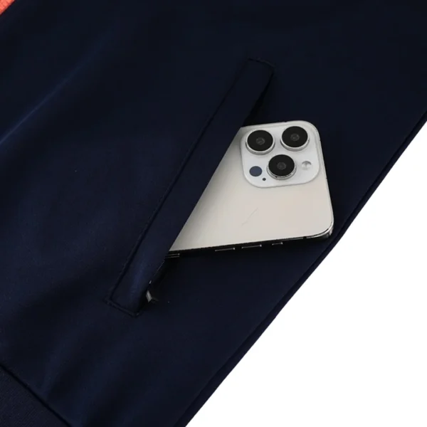 Barcelona Training Jacket 2025/26 – badge and fabric details