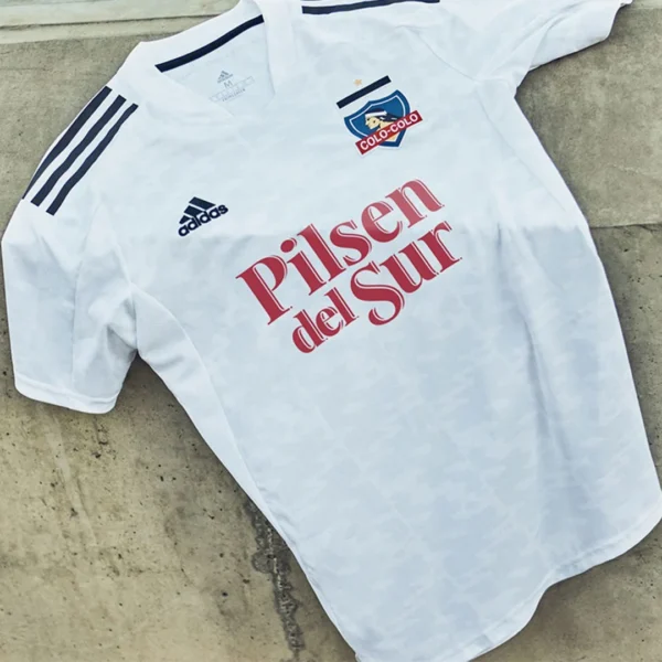 colo-colo-home-soccer-jersey-2021-22-fan-version-139078-02 Colo Colo Home Soccer Jersey 2021/22 β Fan Version β back view