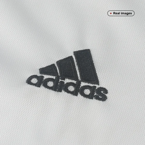 colo-colo-home-soccer-kit-jersey-shorts-2022-23-fan-version-162277-04 Colo Colo Home Soccer Kit β Jersey + Shorts 2022/23 β Fan Version β badge and fabric details