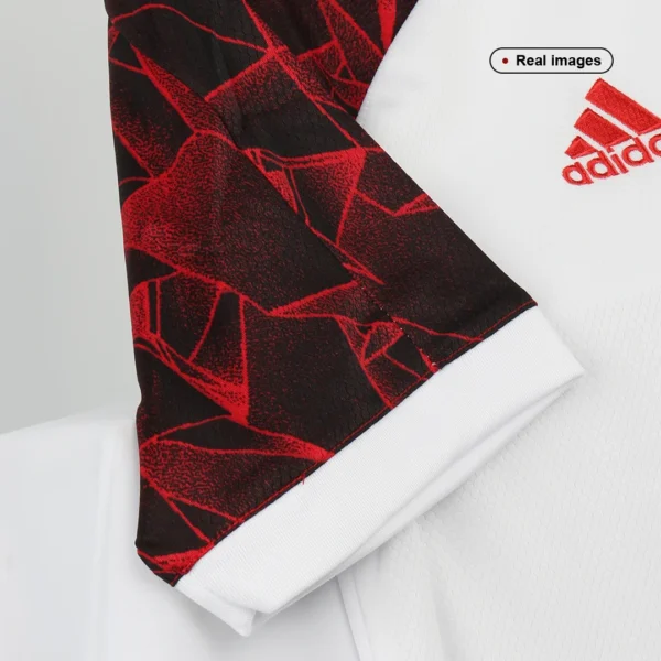 CR Flamengo Away Soccer Kit – Jersey + Shorts 2021/22 – Fan Version – badge and fabric details
