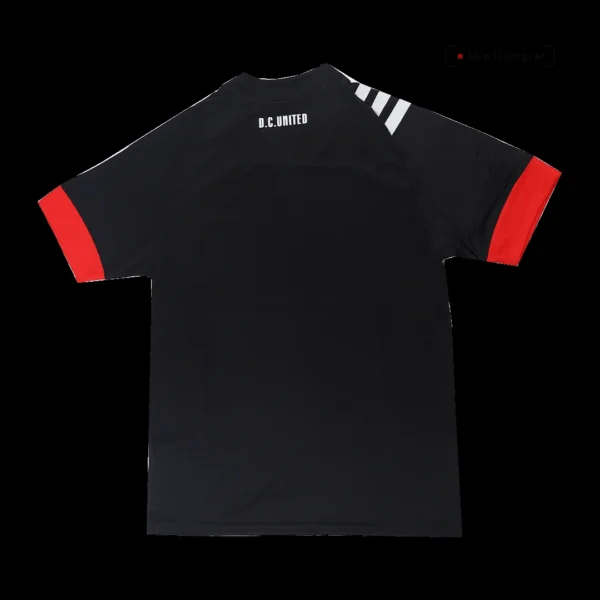 d-c-united-home-2020-fan-version-68477-04 D.C. United Home 2020 β Fan Version β badge and fabric details