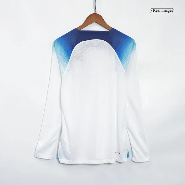 england-home-long-sleeve-soccer-jersey-2022-player-version-198349-04 England Home Long Sleeve Soccer Jersey 2022 β Player Version β badge and fabric details