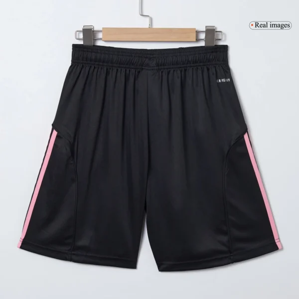 Juventus Home Soccer Shorts 2025/26 – Fan Version – jersey details