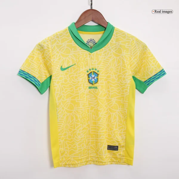 Kid’s Brazil Home Soccer Kit – Jersey + Shorts Copa America – Fan Version – badge and fabric details