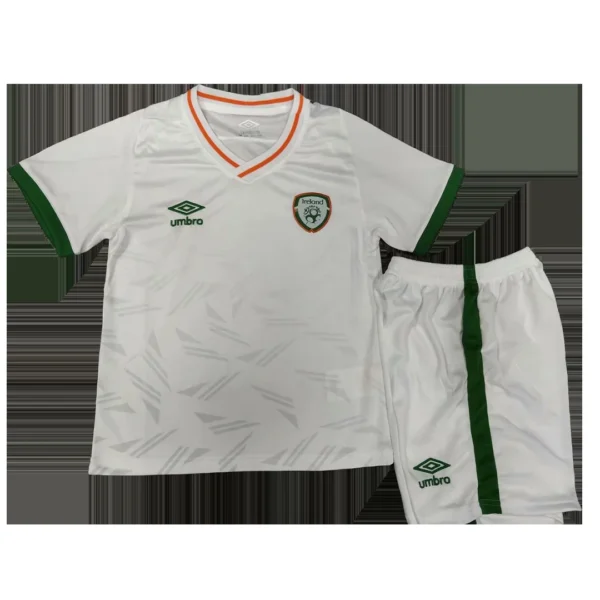 Kid’s Ireland Away Soccer Kit – Jersey + Shorts 2020 – Fan Version – front view