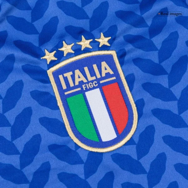 Kid’s Italy Home Soccer Kit – Jersey + Shorts 2025/26 – Fan Version – badge and fabric details