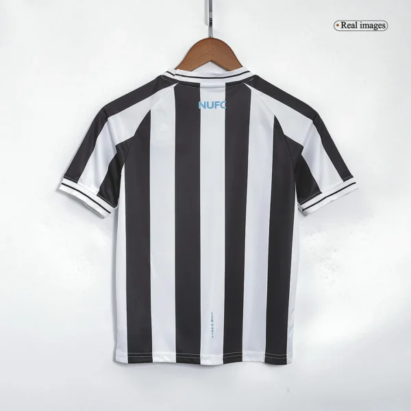 Kid’s Newcastle Home Soccer Kit – Jersey + Shorts 2022/23 – Fan Version – jersey details