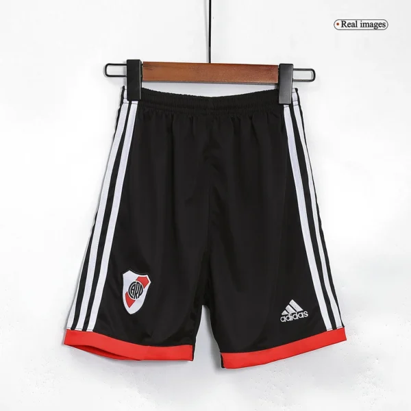 Kid’s River Plate Home Soccer Kit – Jersey + Shorts 2022/23 – Fan Version – badge and fabric details
