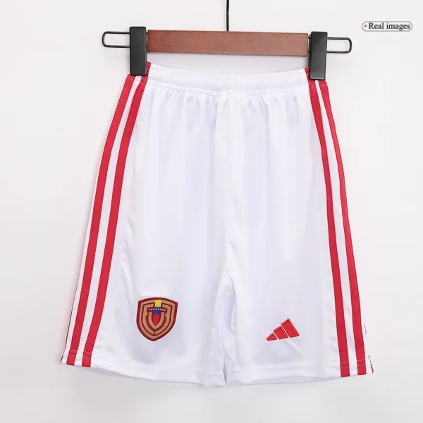 Kid’s Venezuela Away Soccer Kit – Jersey + Shorts Copa America – Fan Version – badge and fabric details