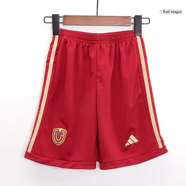 Kid’s Venezuela Home Soccer Kit – Jersey + Shorts Copa America – Fan Version – badge and fabric details