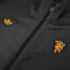 Manchester United Training Jacket 2025/26 – badge and fabric details