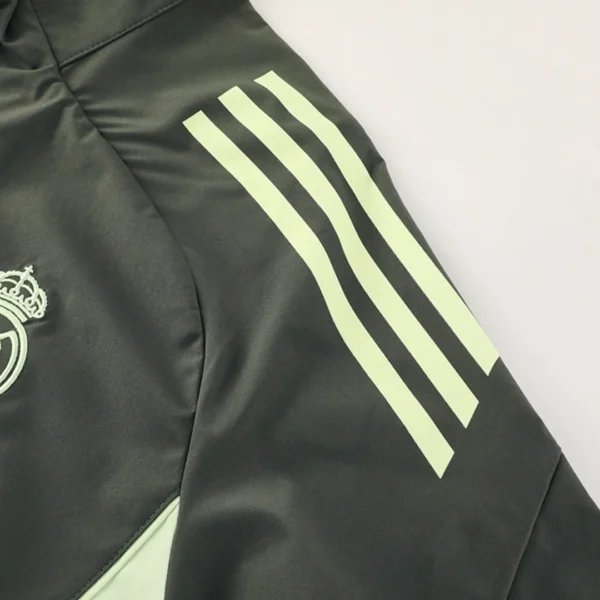 Real Madrid Training Jacket 2025/26 – badge and fabric details