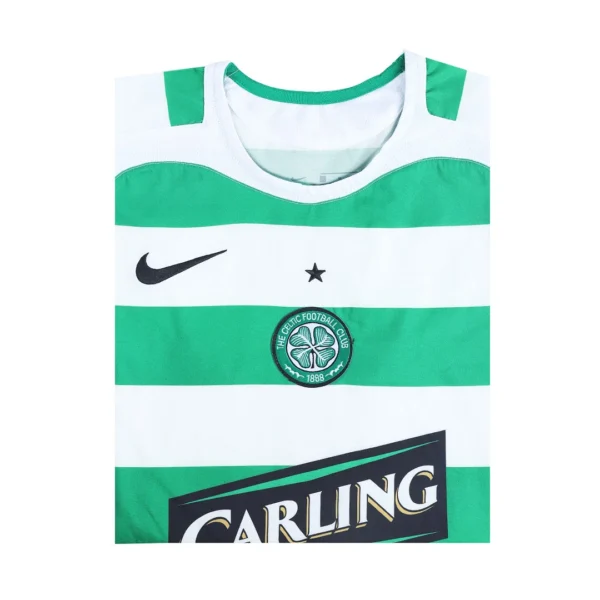 Retro 2005/06 Celtic Home Soccer Jersey – badge and fabric details