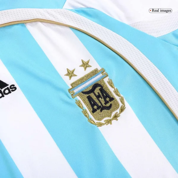 retro-2006-argentina-home-soccer-jersey-15084-04 Retro 2006 Argentina Home Soccer Jersey – badge and fabric details