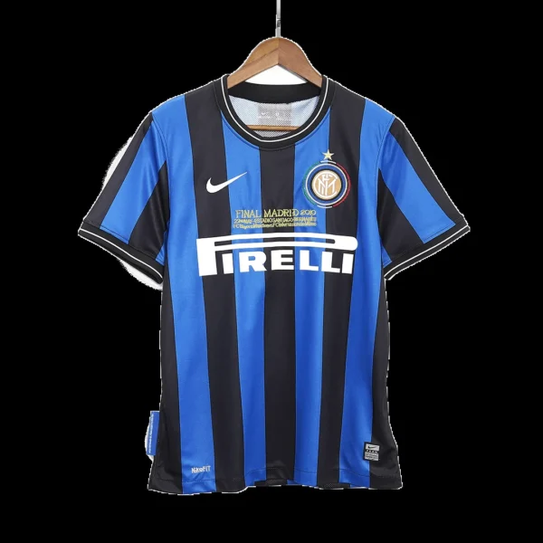 retro-2009-10-inter-milan-home-soccer-jersey-ucl-final-495302-01 Retro 2009/10 Inter Milan Home Soccer Jersey – UCL Final – front view