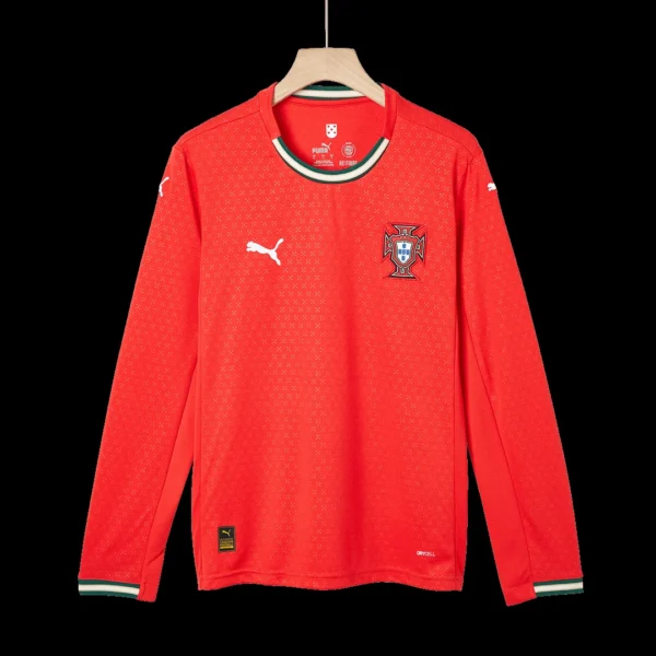 ronaldo-7-portugal-home-long-sleeve-soccer-jersey-2025-fan-version-04 RONALDO #7 Portugal Home Long Sleeve Soccer Jersey 2025 β Fan Version β badge and fabric details