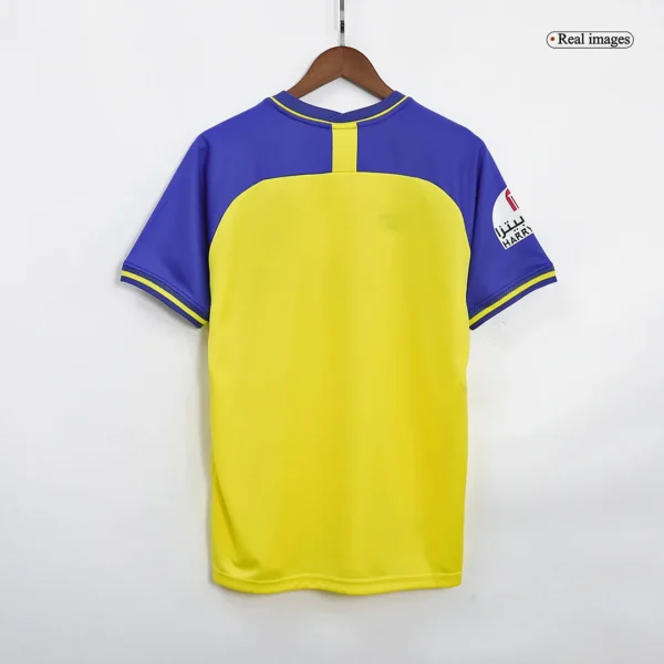 signronaldo-7-al-nassr-home-soccer-jersey-2022-23-fan-version-210002-04 SignRONALDO #7 Al Nassr Home Soccer Jersey 2022/23 β Fan Version β badge and fabric details