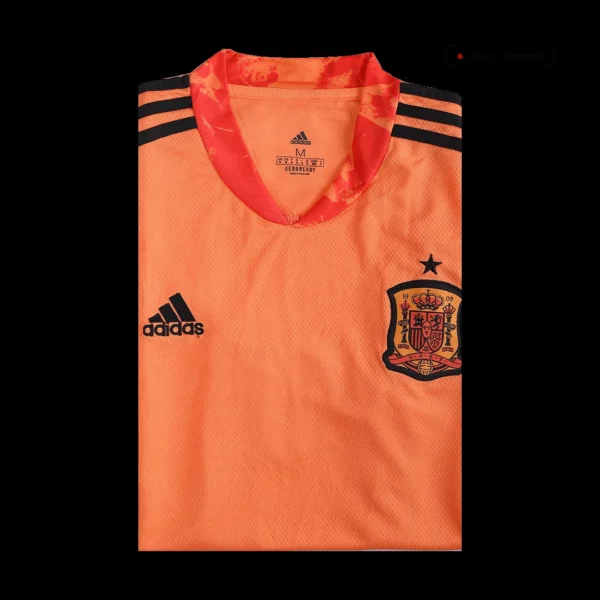 Spain Goalkeeper 2020 – Fan Version – badge and fabric details