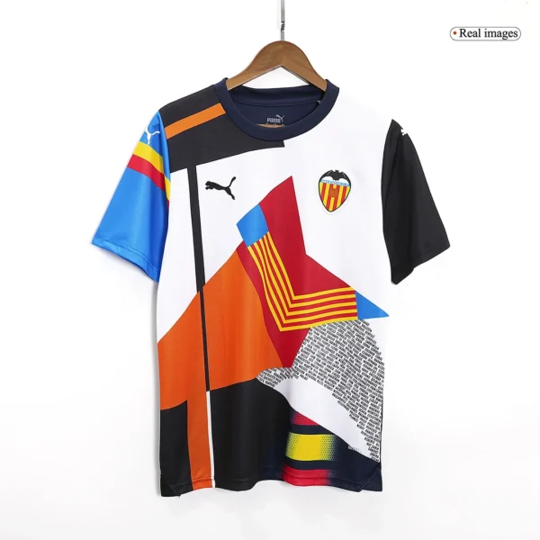 valencia-homenaje-fan-mashup-soccer-jersey-2023-24-fan-version-427388-03 Valencia “Homenaje Fan” Mashup Soccer Jersey 2023/24 β Fan Version β jersey details