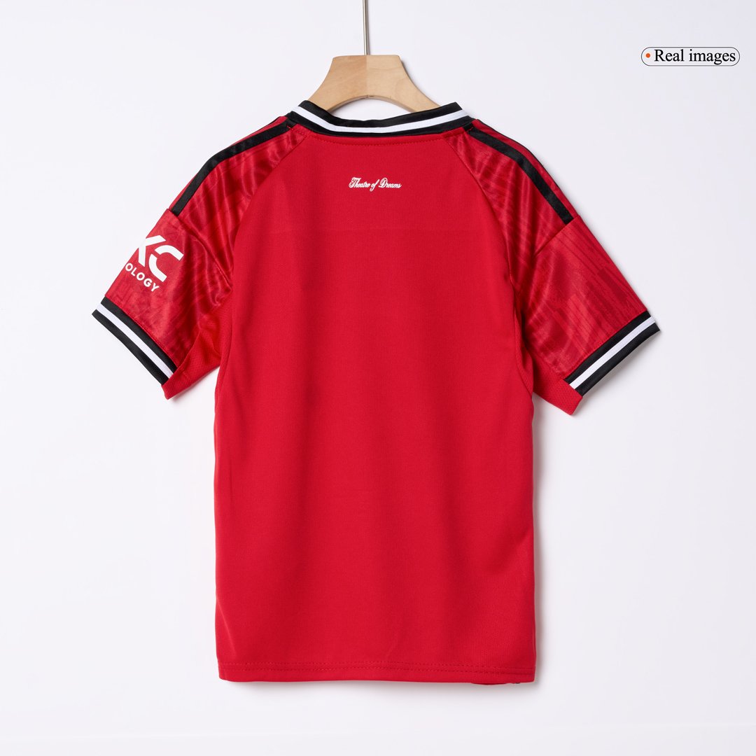 Kid’s Manchester United Home Soccer Jersey Kit(Jersey+Shorts+Socks) 2025/26 – Fan Version – badge and fabric details