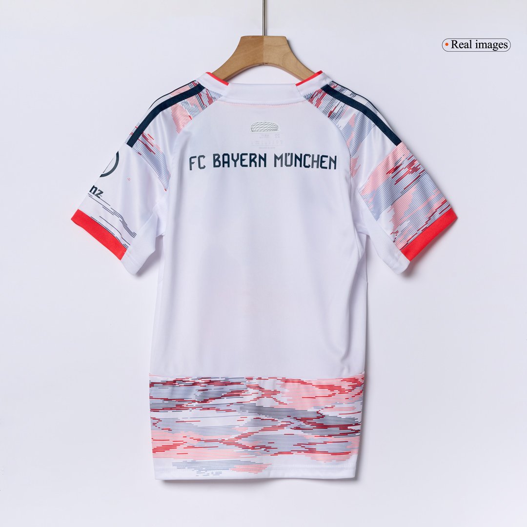 Kid's Bayern Munich Away Soccer Jersey Kit(Jersey+Shorts+Socks) 2025/26 β Fan Version β εεεΎ 4 Kid’s Bayern Munich Away Soccer Jersey Kit(Jersey+Shorts+Socks) 2025/26 β Fan Version β badge and fabric details